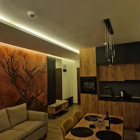 Skylux - Hill Daire *